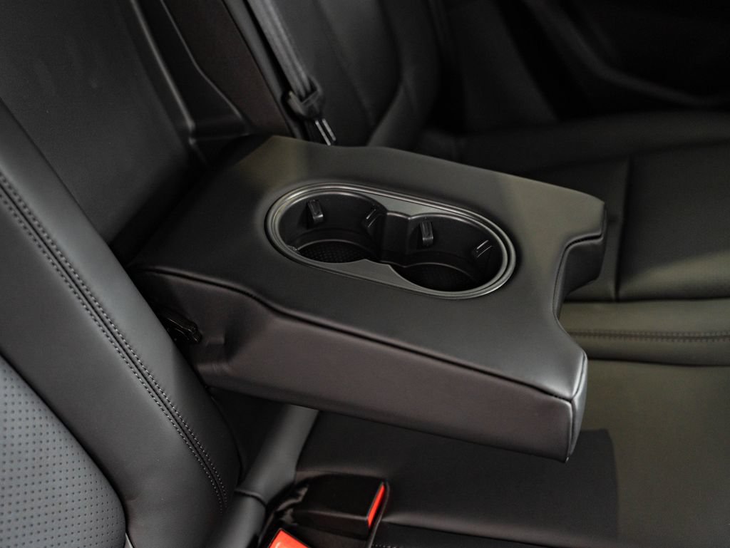 Certified 2026 Porsche Macan GTS AWD/4WD image 45