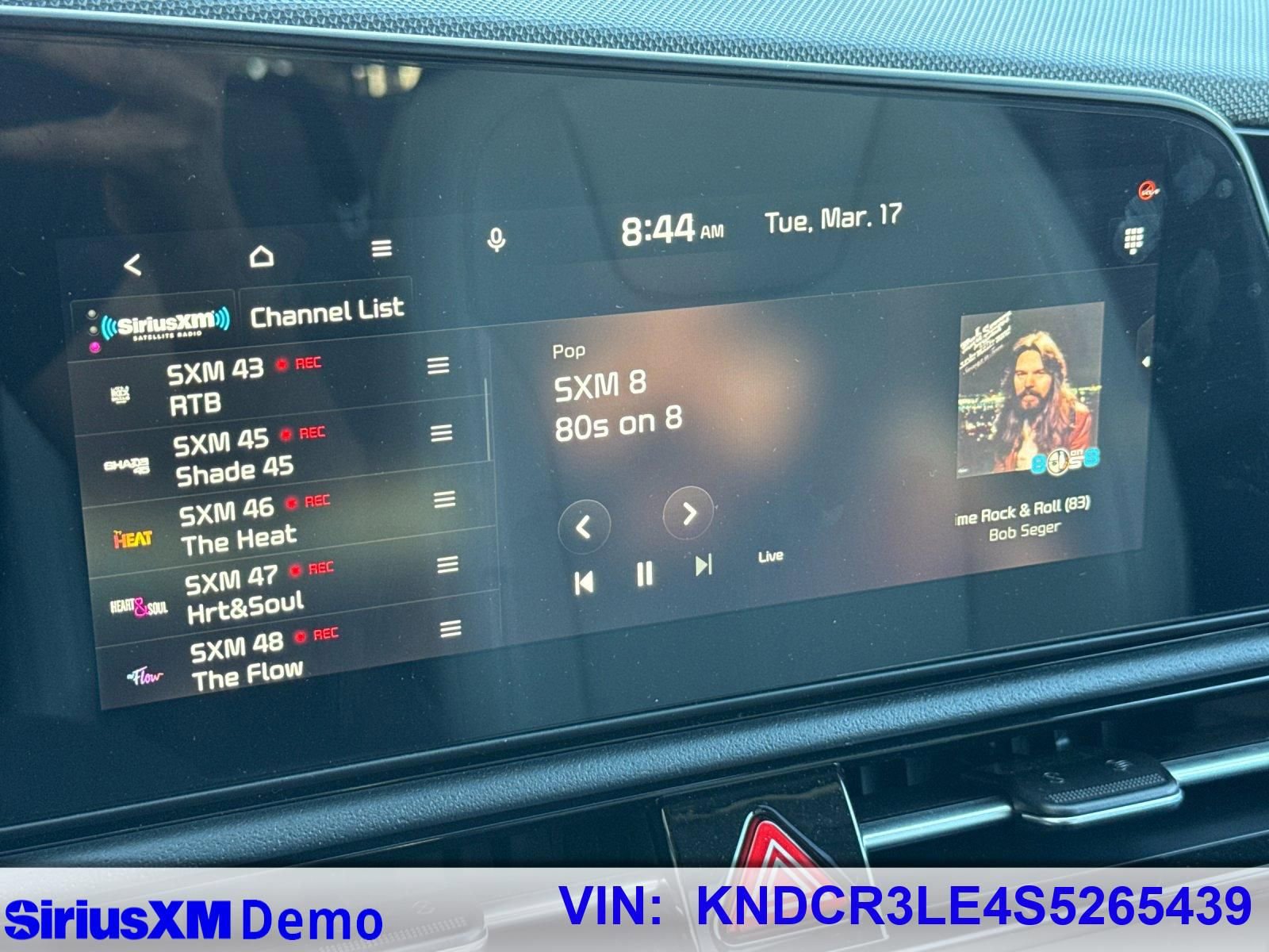 Used 2025 Kia Niro EX Touring image 28