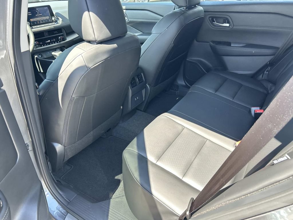 New 2026 Nissan Rogue Dark Armor AWD/4WD image 17