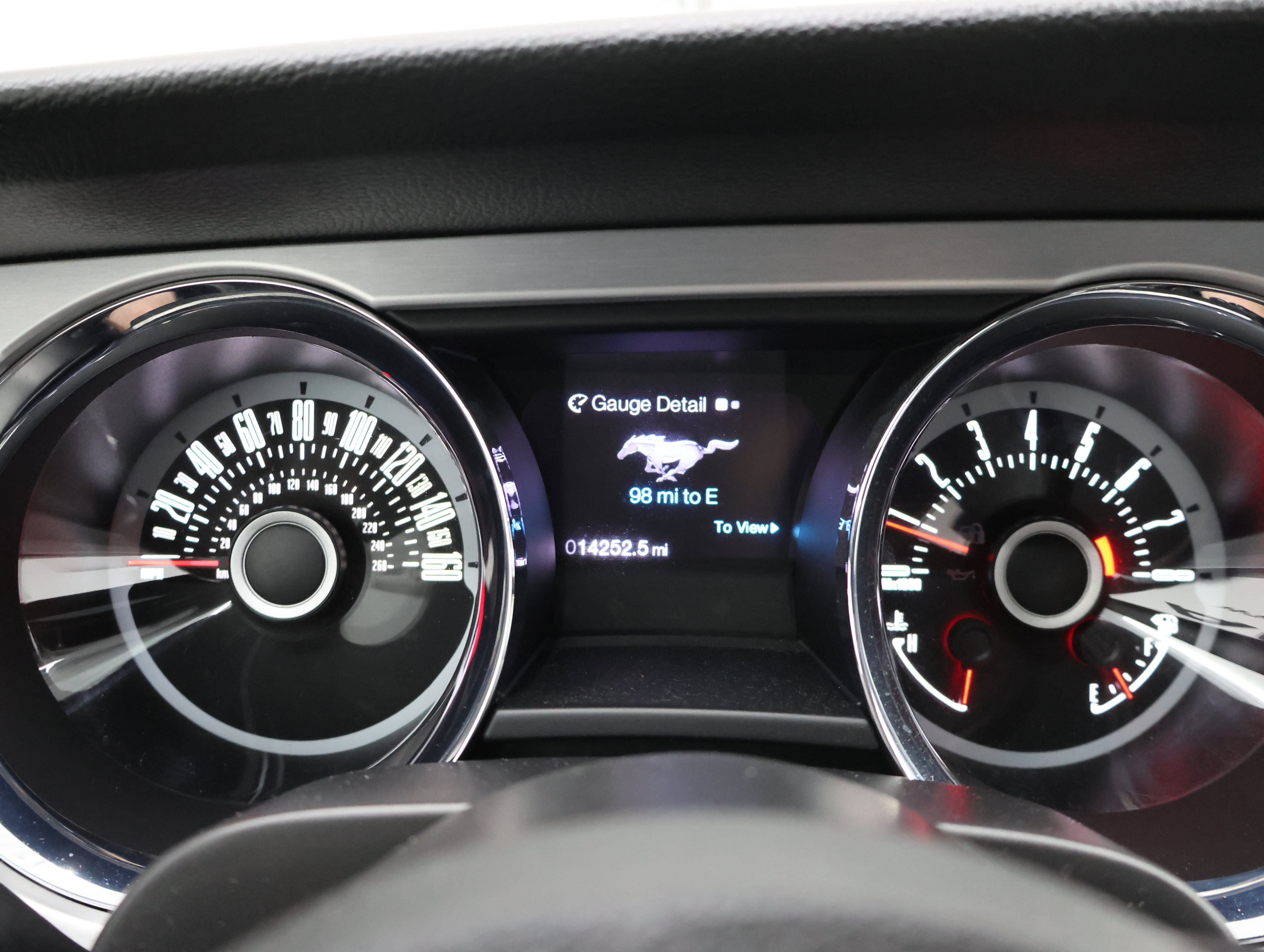Used 2013 Ford Mustang GT Premium w/ Comfort Pkg RWD image 10