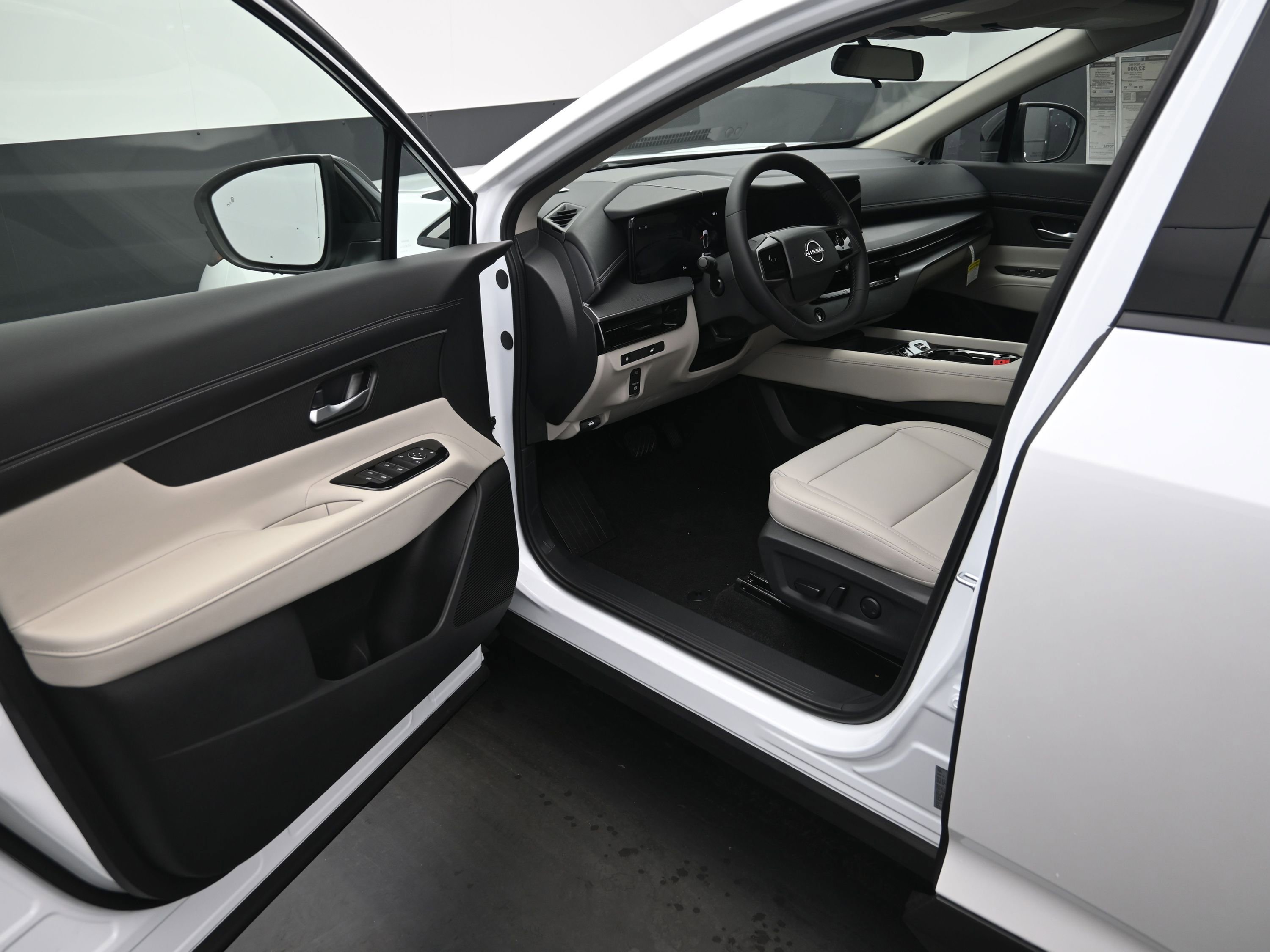 New 2025 Nissan Murano SV w/ Cargo Package image 14