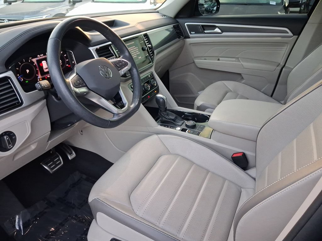 Used 2023 Volkswagen Atlas SEL Premium AWD/4WD image 13