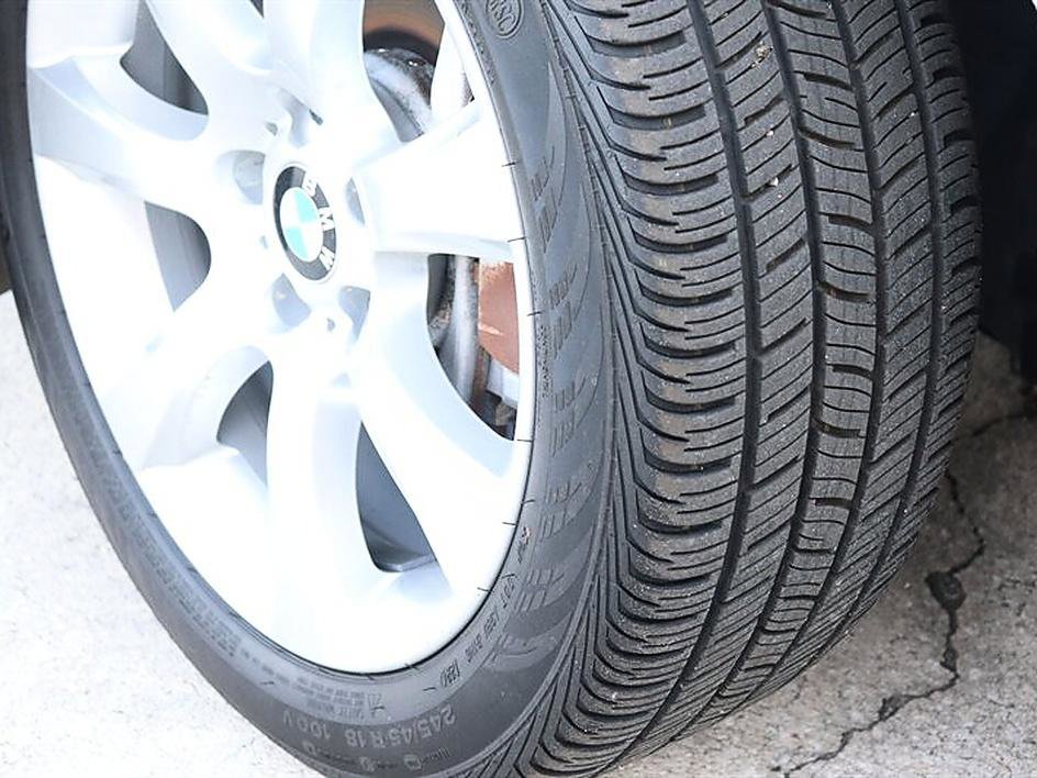 Used 2011 BMW 550i Sedan image 43