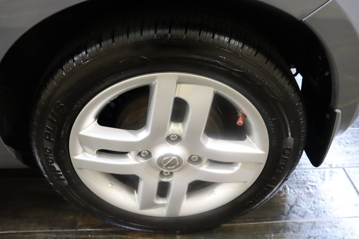Used 2013 Nissan Cube 1.8 SL w/ SL Preferred Pkg FWD image 25