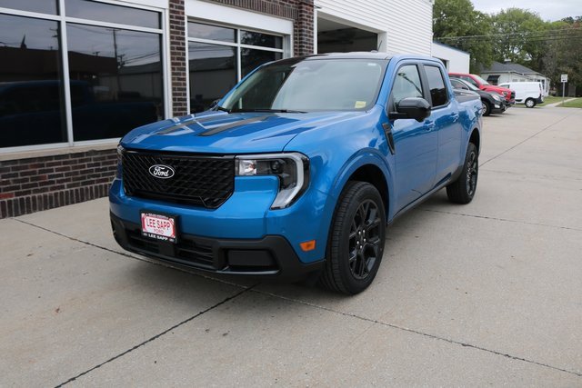 New 2025 Ford Maverick Lariat w/ Black Appearance Package image 5