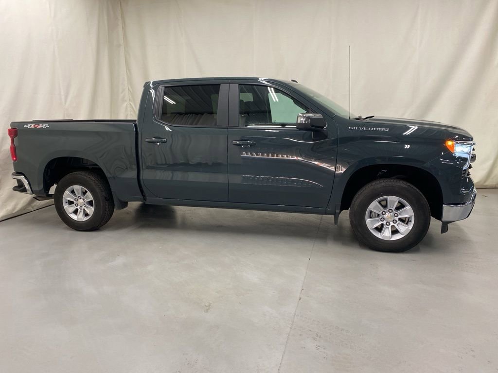 Used 2025 Chevrolet Silverado 1500 LT image 9