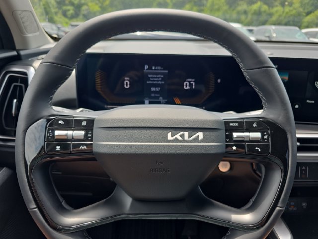 New 2026 Kia Sorento LX FWD image 10