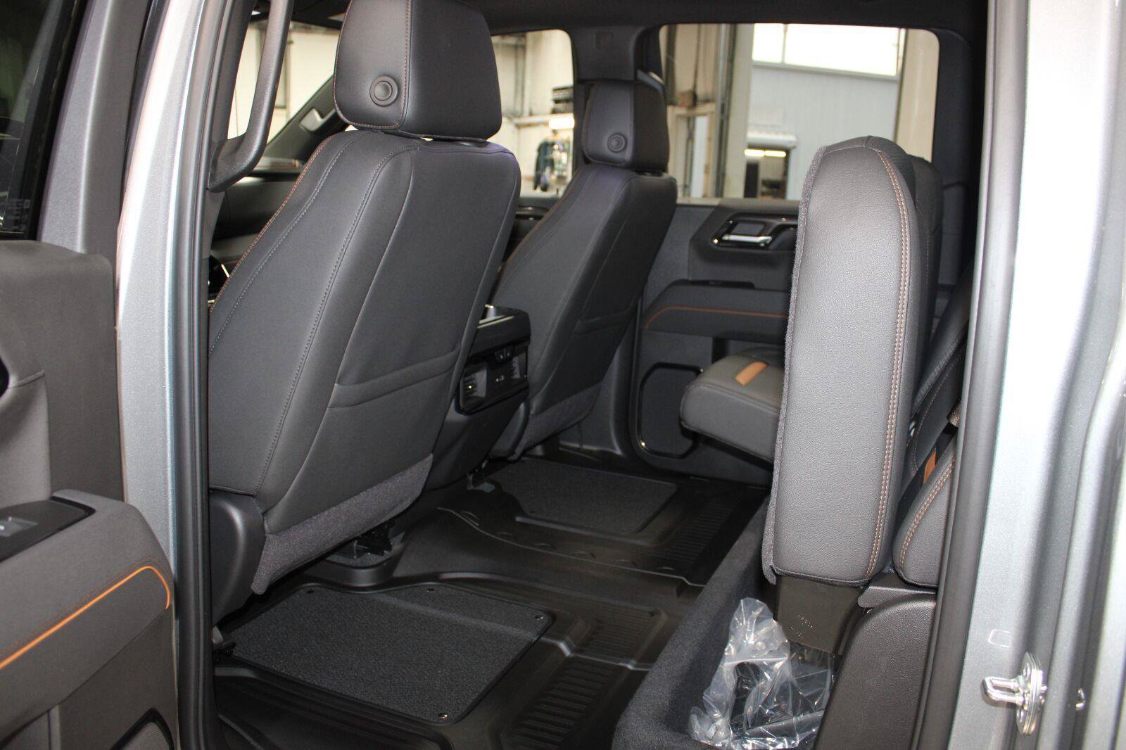 New 2026 GMC Sierra 1500 AT4 w/ AT4 Premium Package AWD/4WD image 25