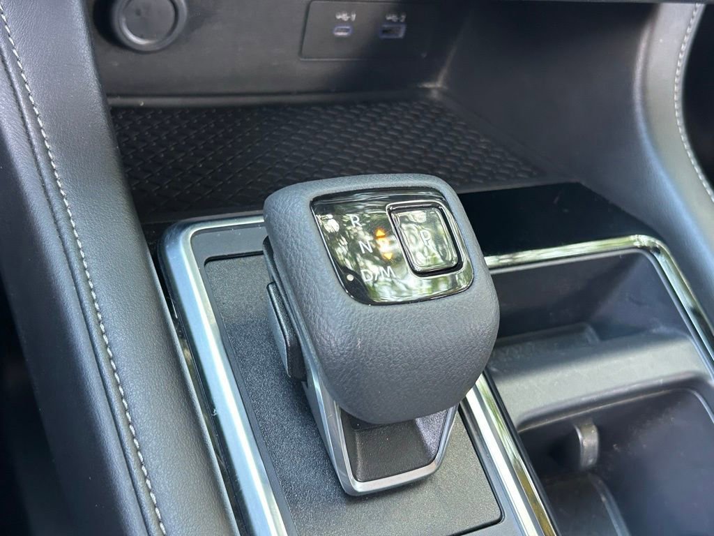 Used 2025 Nissan Pathfinder SV image 55