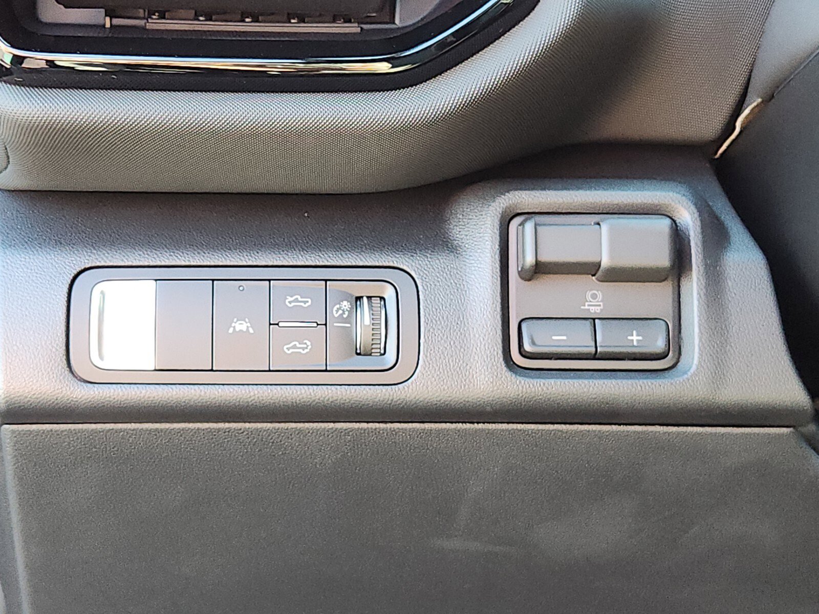 New 2026 Chevrolet Silverado EV Trail Boss w/ Premium Package image 10