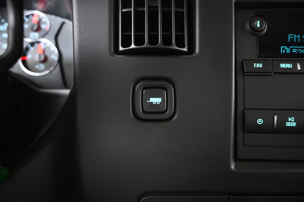 New 2026 Chevrolet Express 3500 image 28