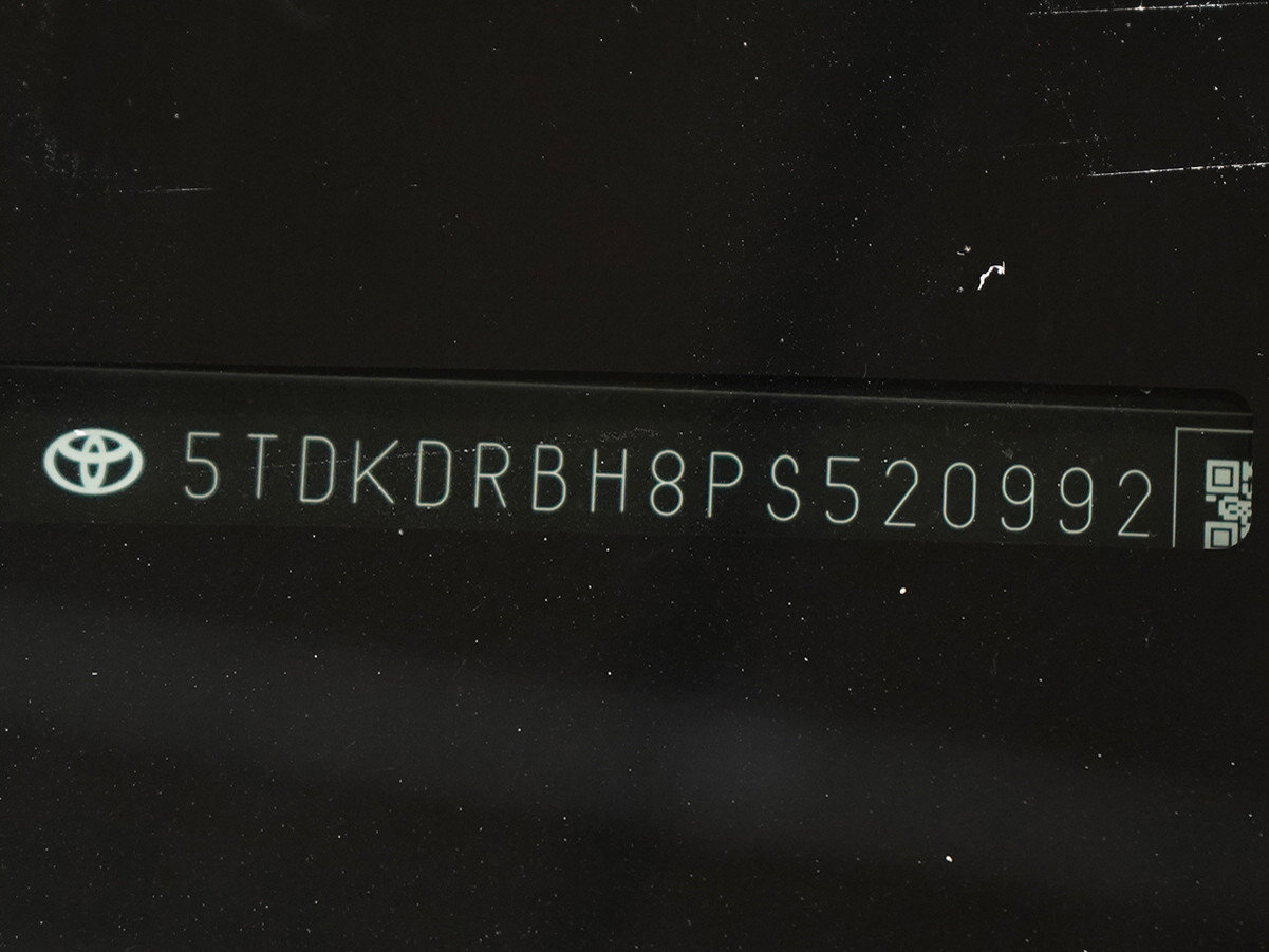 Used 2023 Toyota Highlander Platinum image 33