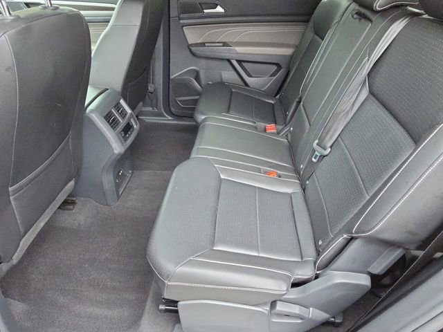Used 2023 Volkswagen Atlas SE w/ Black Wheel Package FWD image 13