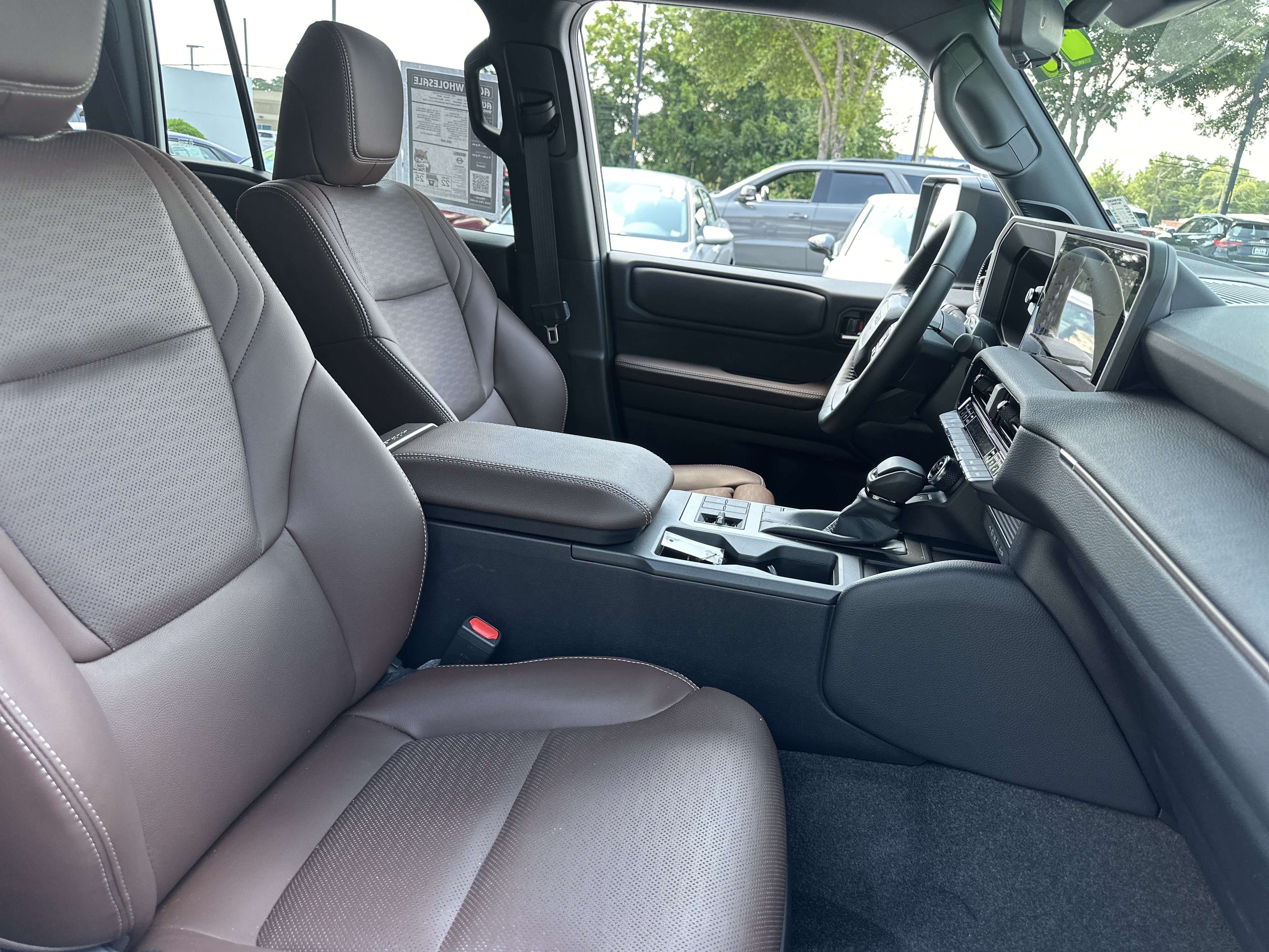 Used 2027 Toyota Land Cruiser w/ Premium Package AWD/4WD image 5