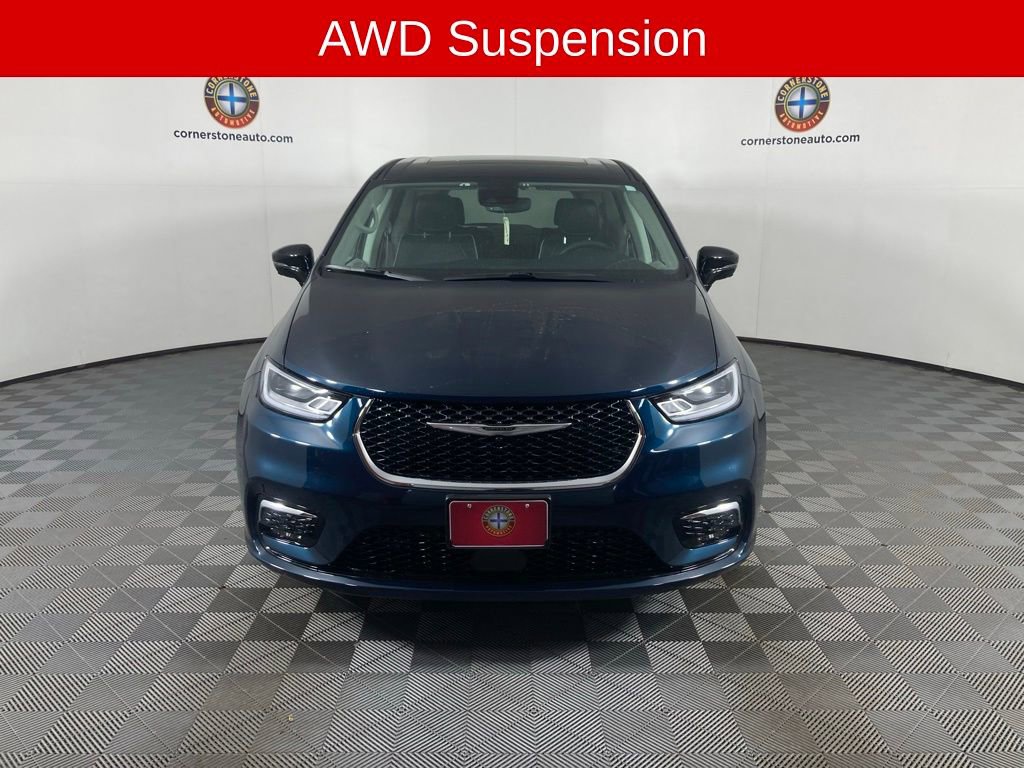 Used 2024 Chrysler Pacifica Limited image 17