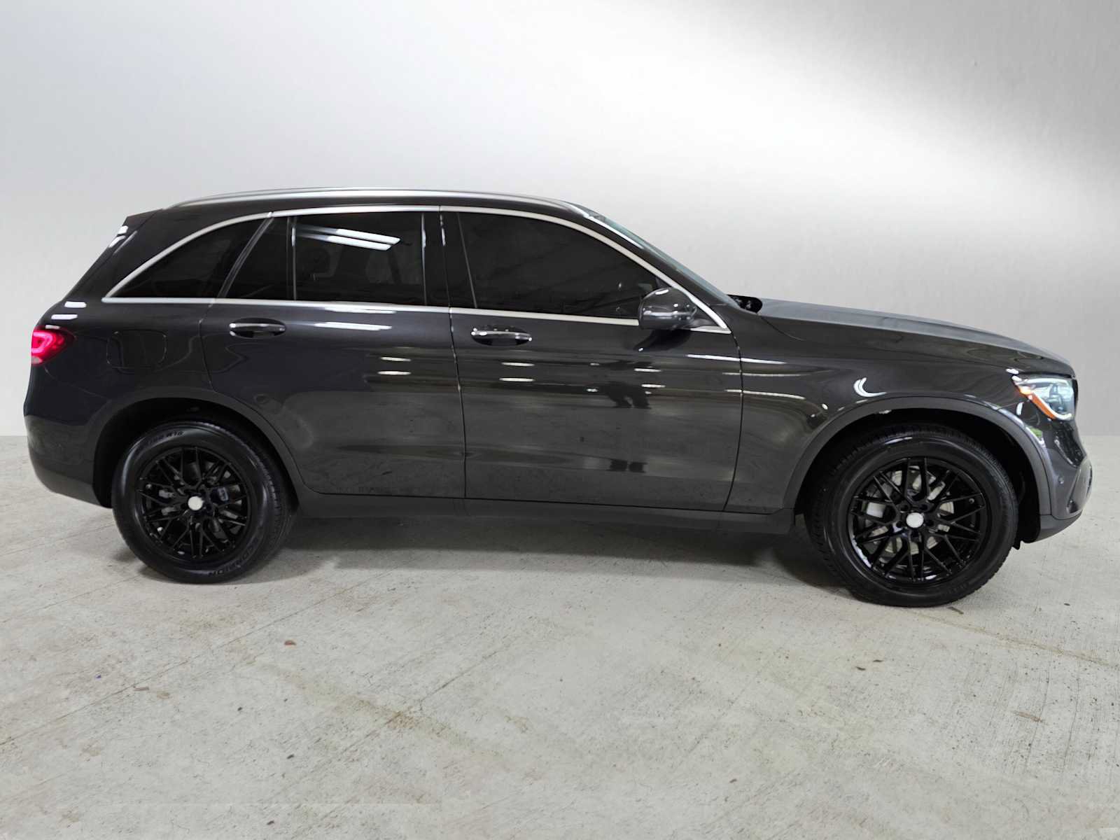 Certified 2021 Mercedes-Benz GLC 300 4MATIC image 2