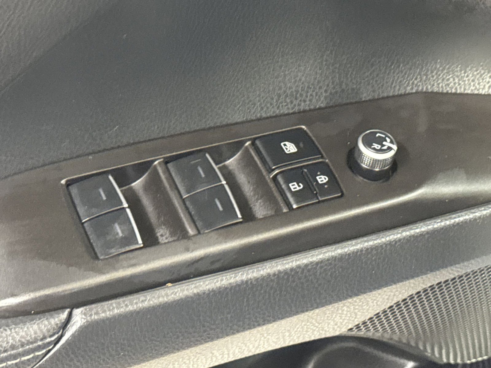 Used 2023 Toyota Camry XSE image 19