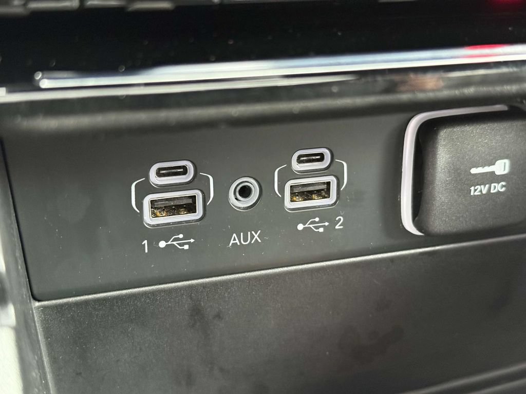 Certified 2023 Jeep Grand Cherokee Overland AWD/4WD image 30