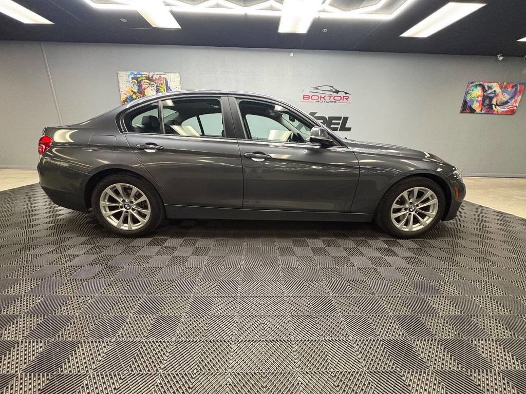 Used 2016 BMW 320i xDrive Sedan AWD/4WD image 16