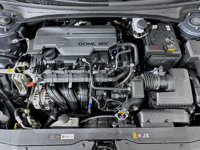 Certified 2023 Hyundai Elantra SEL image 31