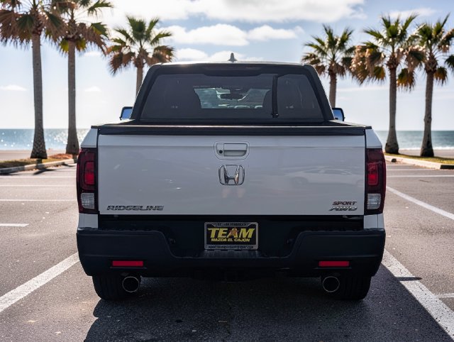 Used 2023 Honda Ridgeline Sport image 6
