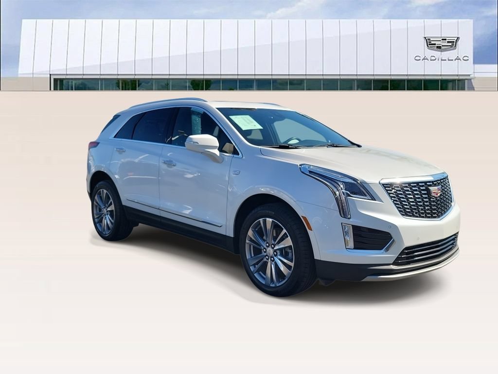 Certified 2024 Cadillac XT5 Premium Luxury FWD image 2
