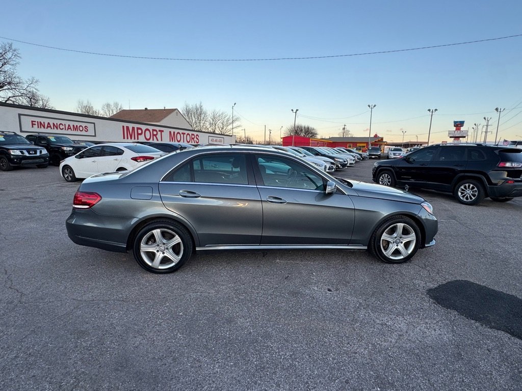 Used 2016 Mercedes-Benz E 350 4MATIC Sedan image 4