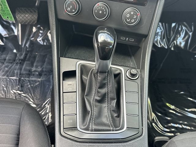 Certified 2024 Volkswagen Jetta S FWD image 19