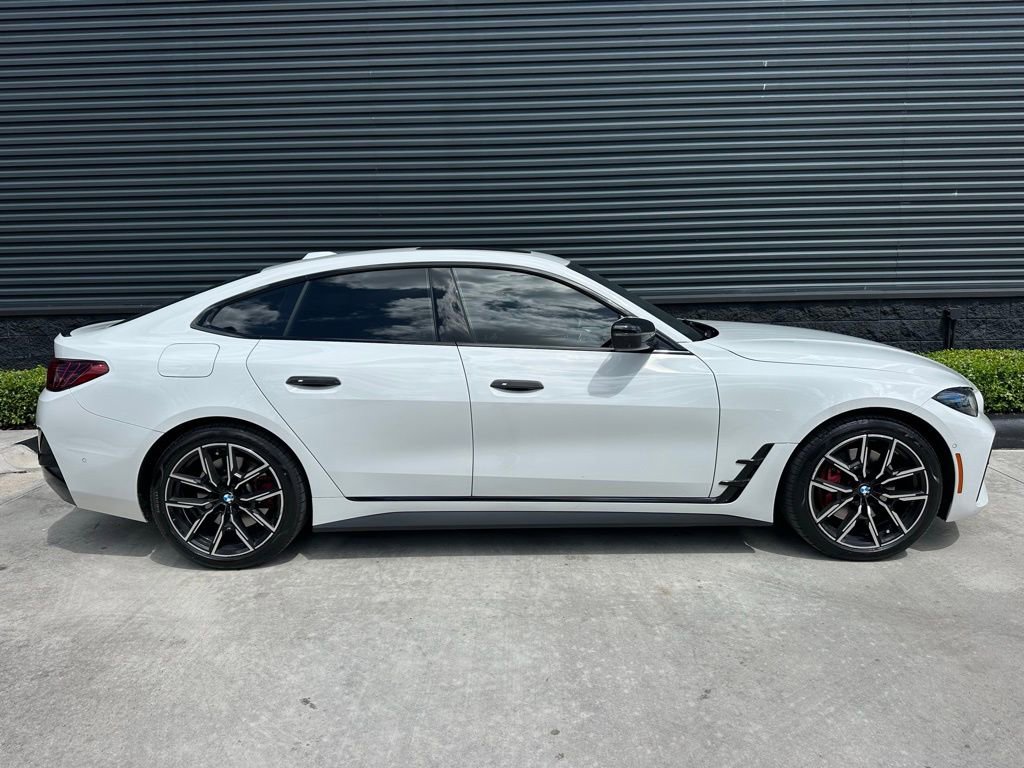 Used 2025 BMW 430i w/ M Sport Package image 10