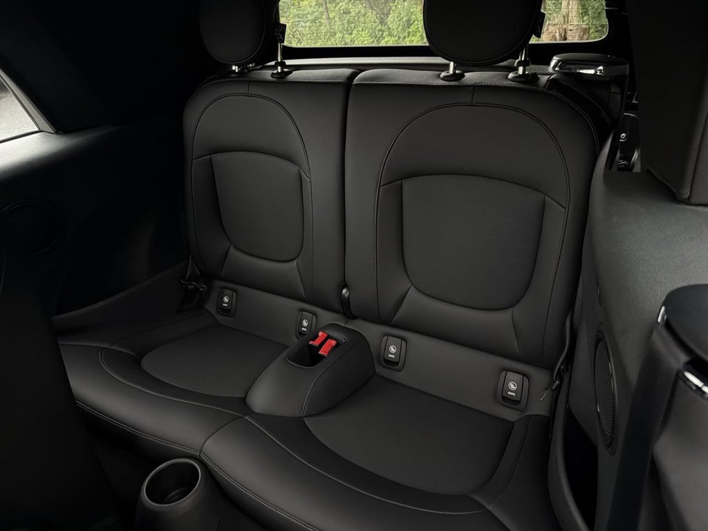 Used 2024 MINI Cooper S FWD image 23