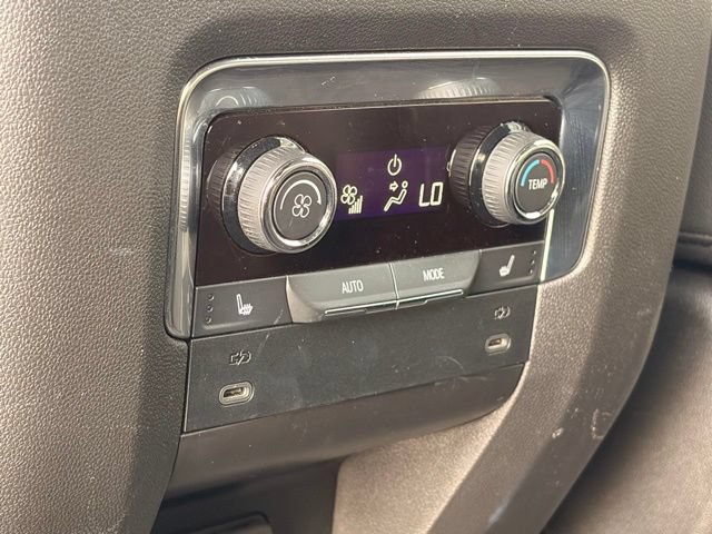 Used 2026 Chevrolet Suburban Premier AWD/4WD image 24
