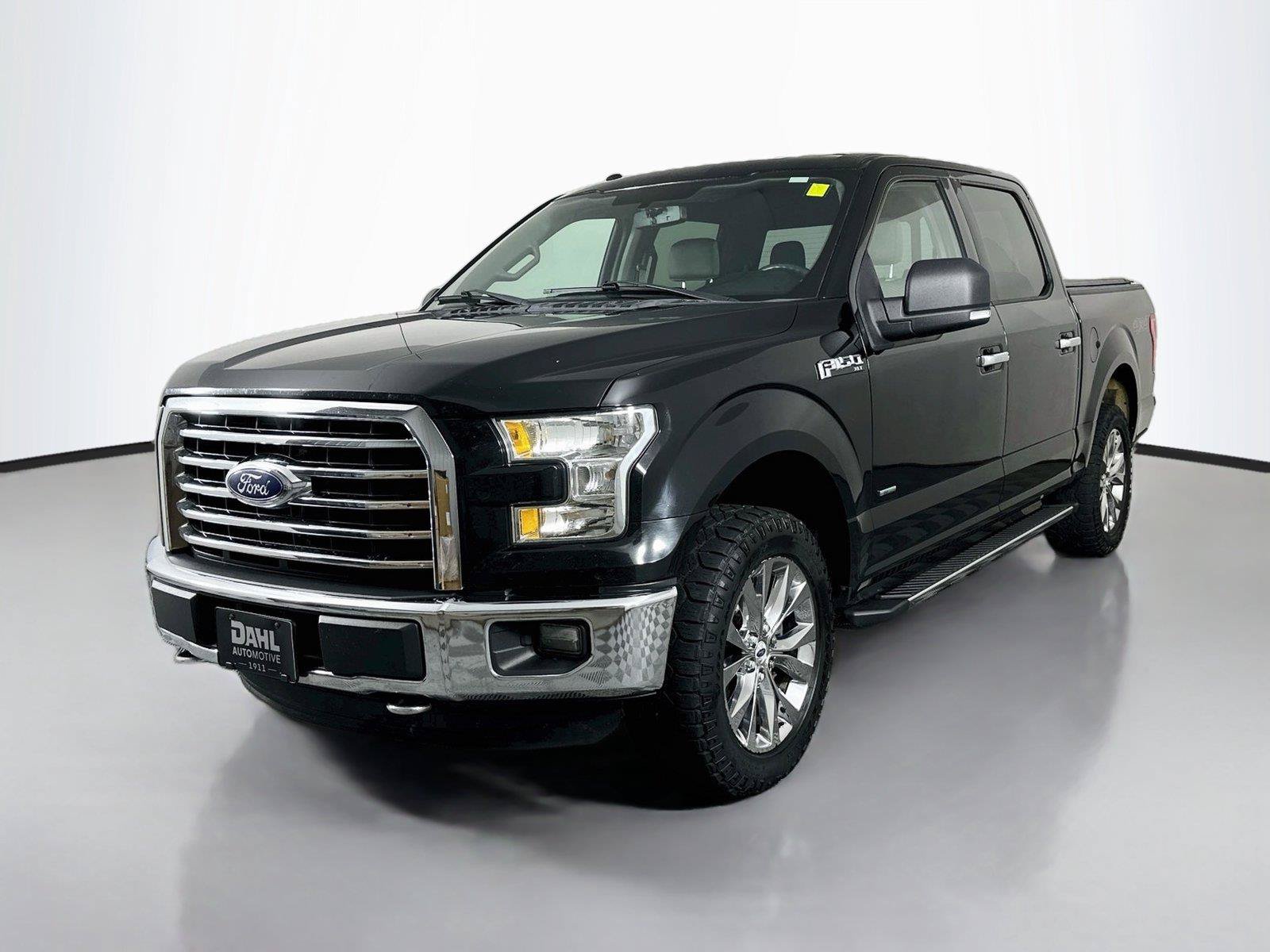 Used 2016 Ford F150 XLT w/ Equipment Group 302A Luxury AWD/4WD image 4