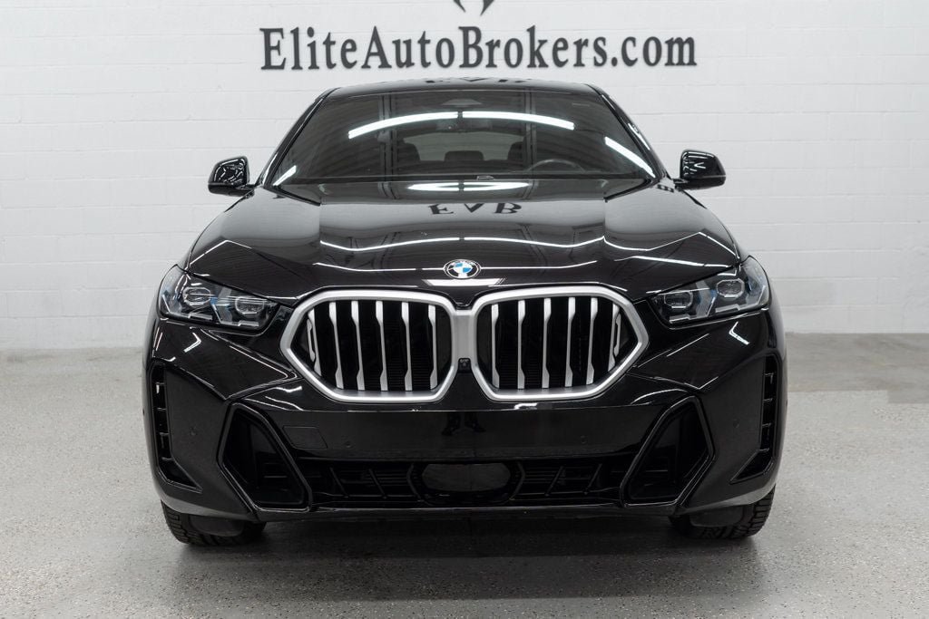 Used 2025 BMW X6 xDrive40i w/ Climate Comfort Package AWD/4WD image 3