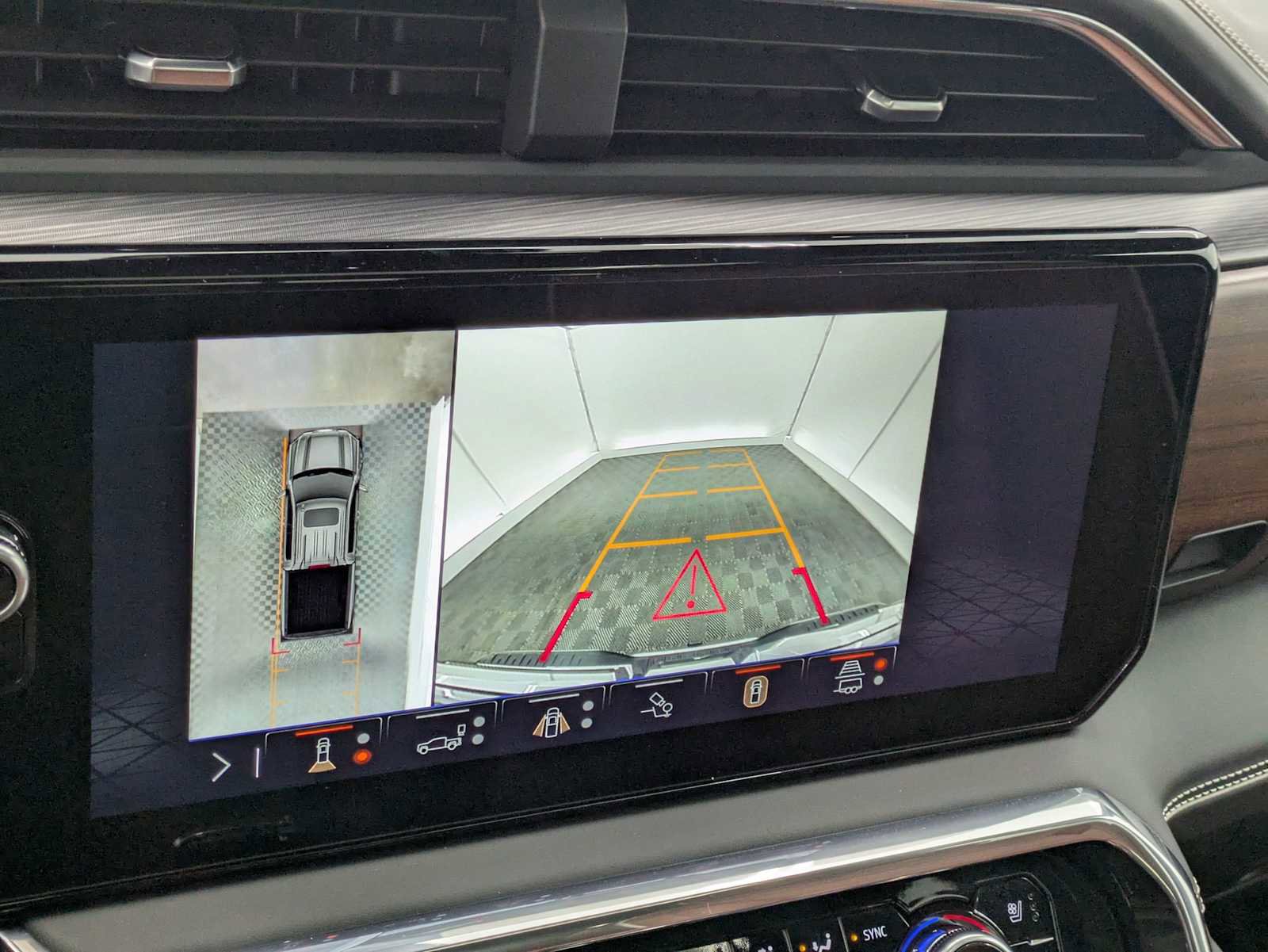 Used 2025 GMC Sierra 1500 Denali Ultimate image 30