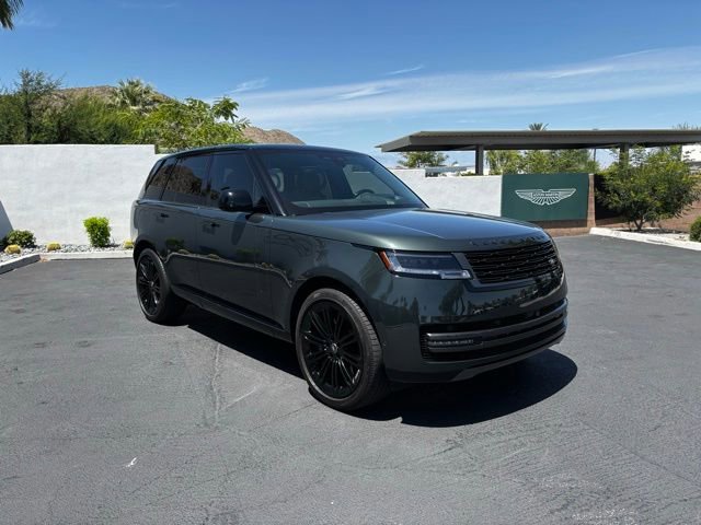 Used 2025 Land Rover Range Rover SE AWD/4WD image 3