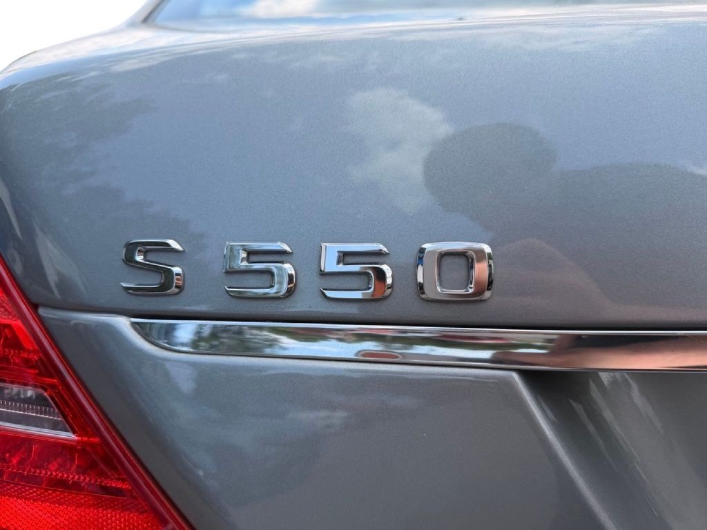 Used 2010 Mercedes-Benz S 550 4MATIC image 7