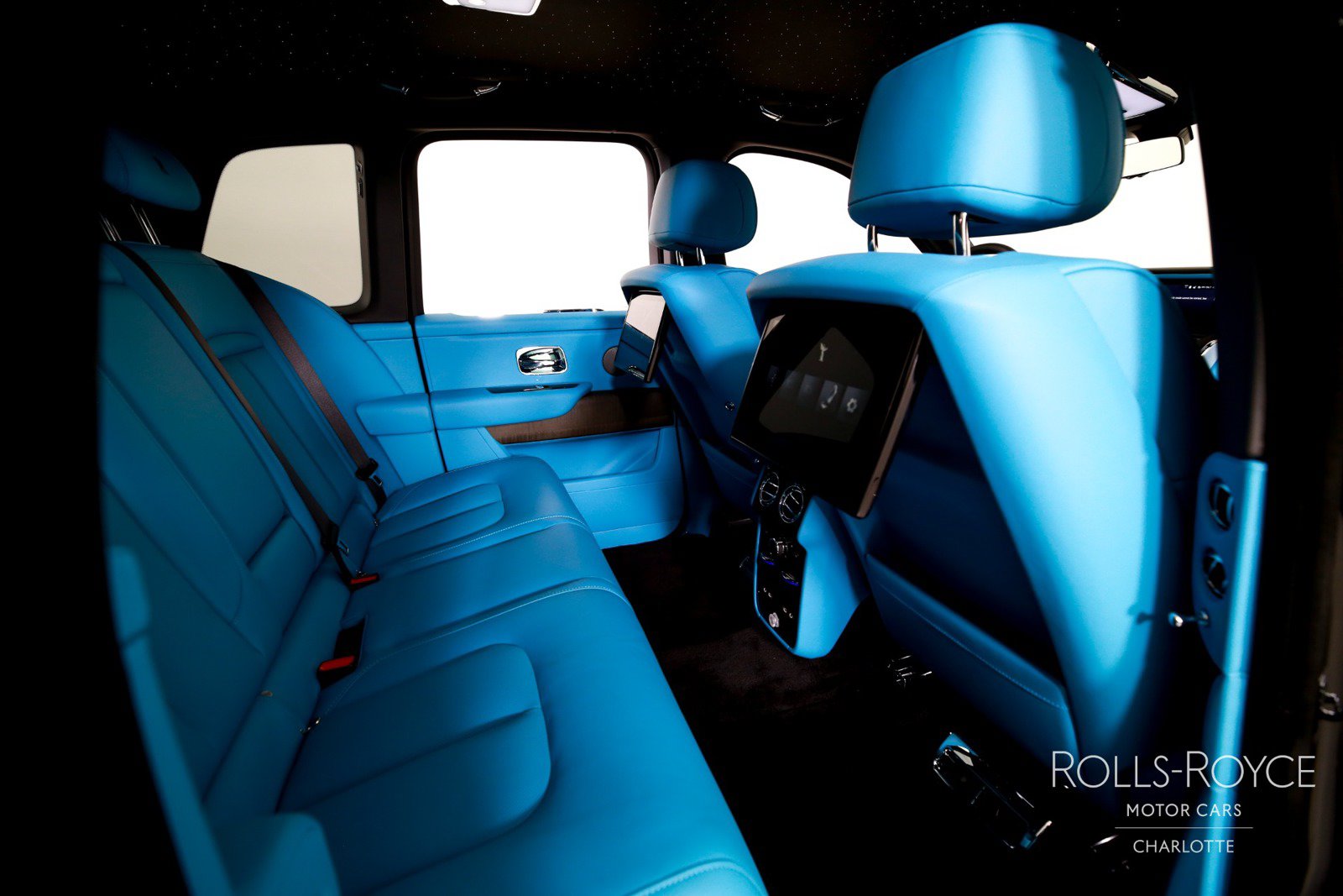 New 2027 Rolls-Royce Cullinan AWD/4WD image 30