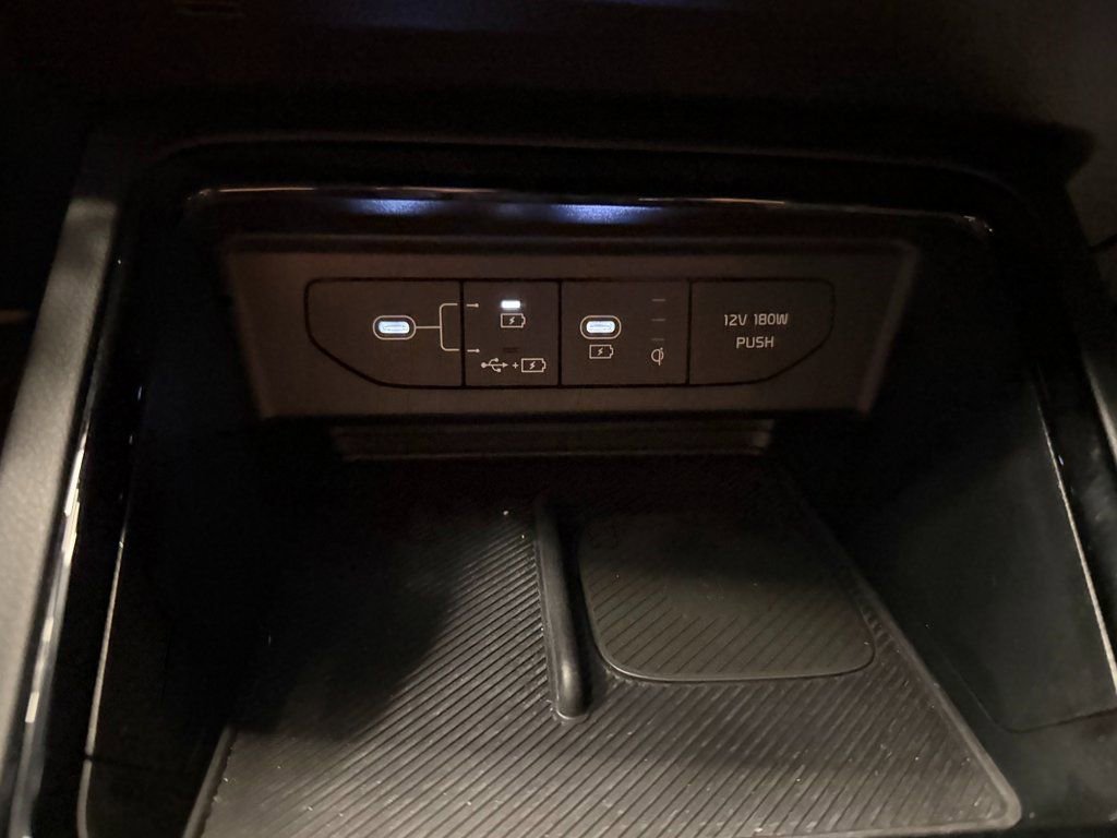 Used 2025 Kia K5 GT w/ GT1 Package image 17