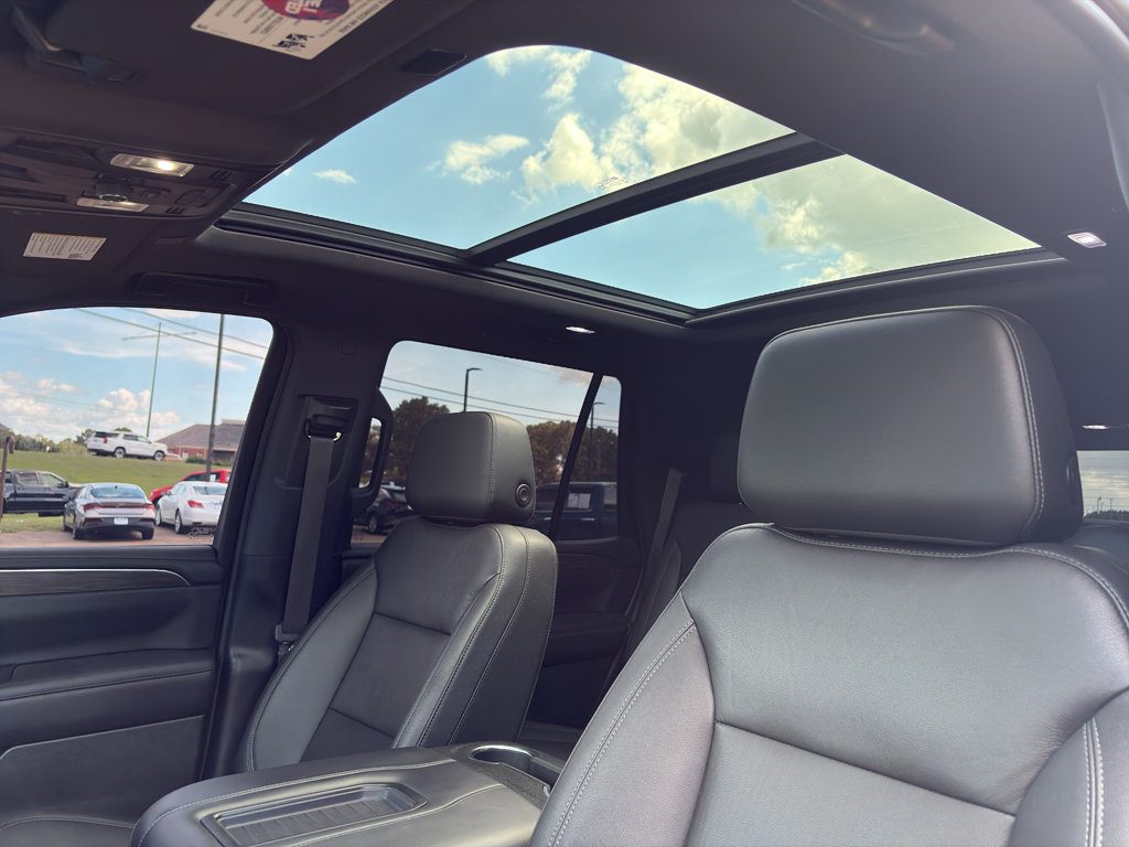 Used 2023 Chevrolet Tahoe Z71 w/ Luxury Package AWD/4WD image 36