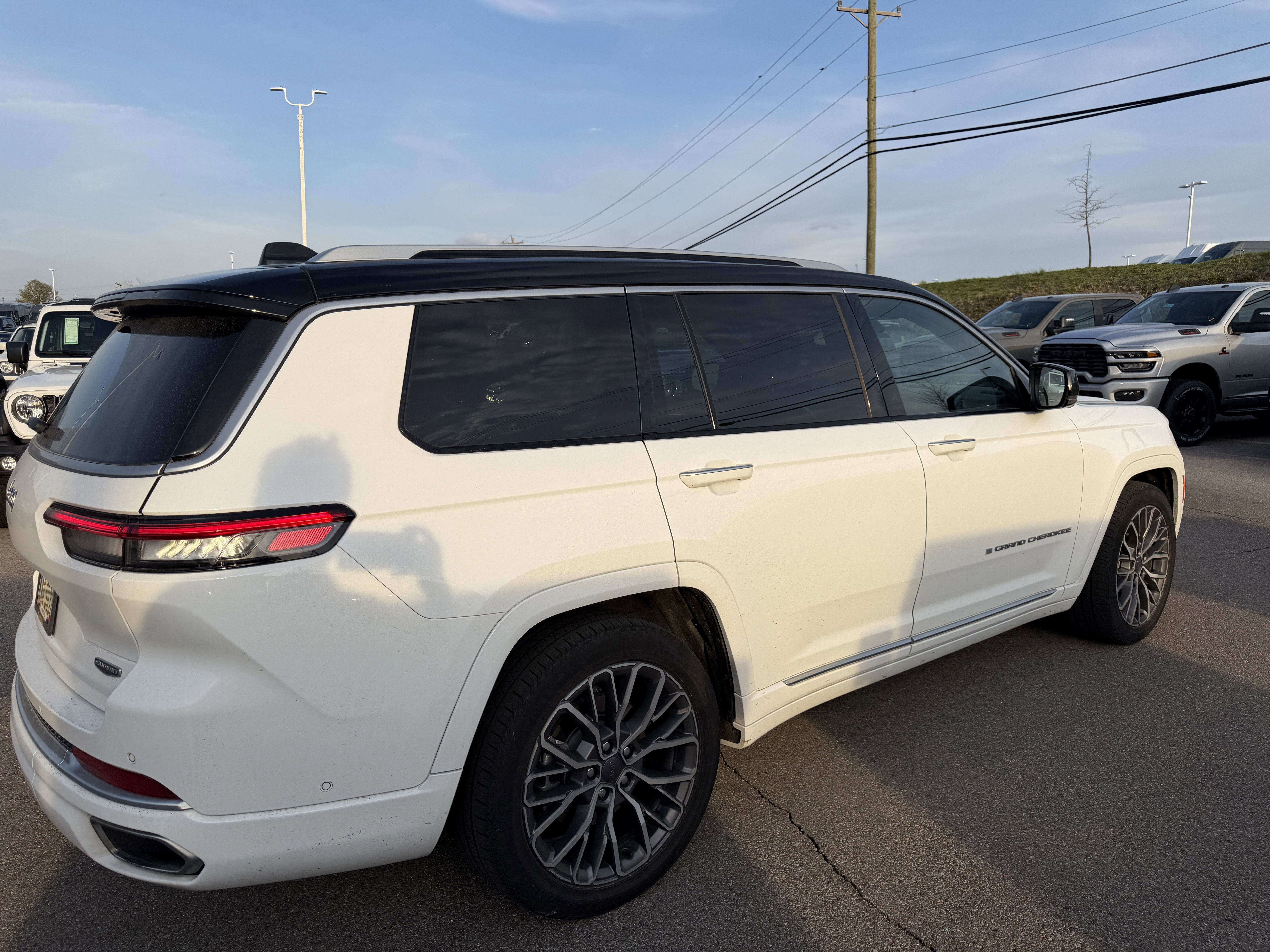 Certified 2023 Jeep Grand Cherokee L Summit image 11