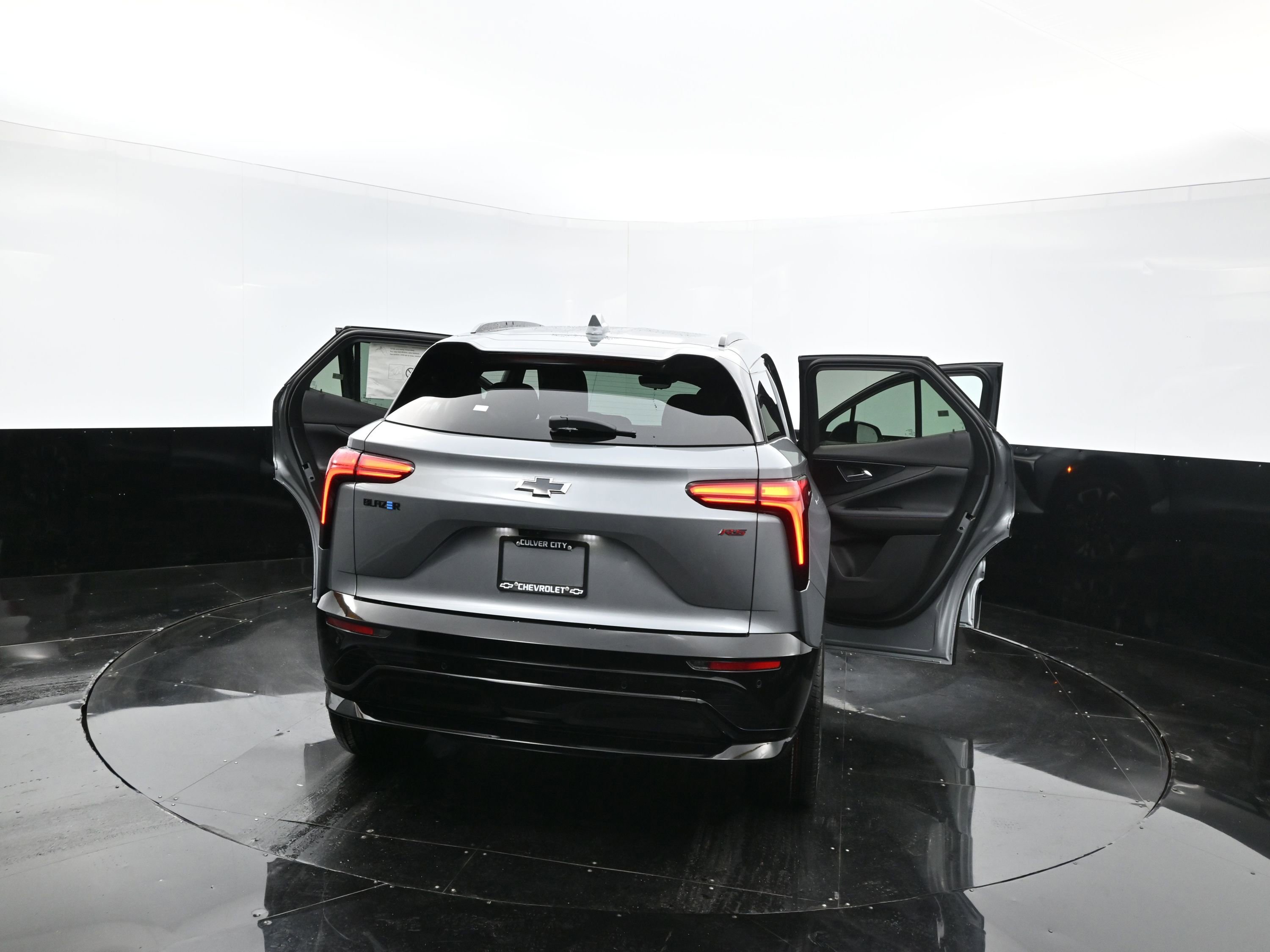 New 2025 Chevrolet Blazer EV RS RWD image 30