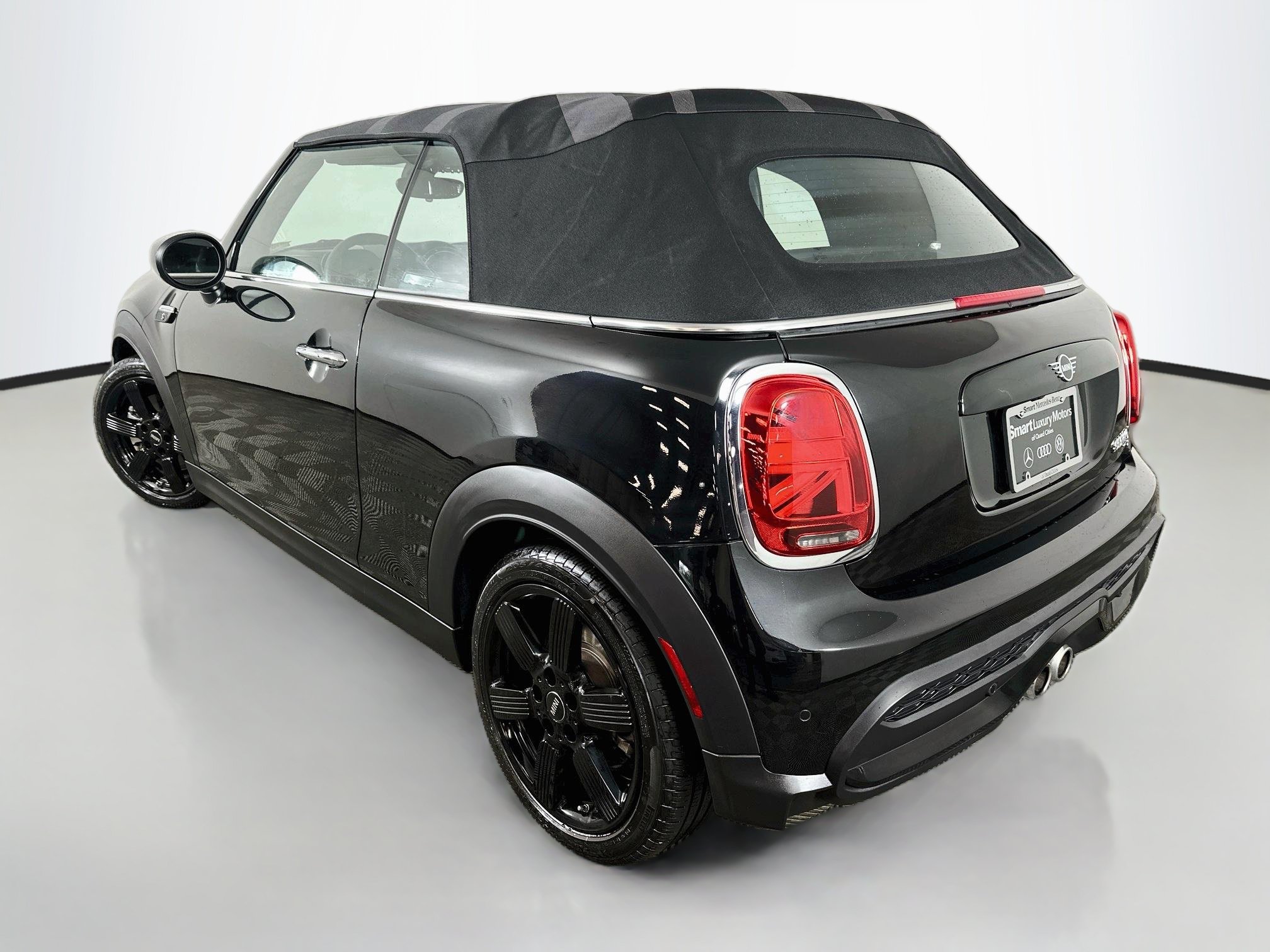 Used 2022 MINI Cooper S FWD image 5