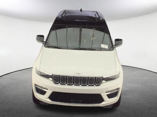 Used 2022 Jeep Grand Cherokee Summit AWD/4WD image 2