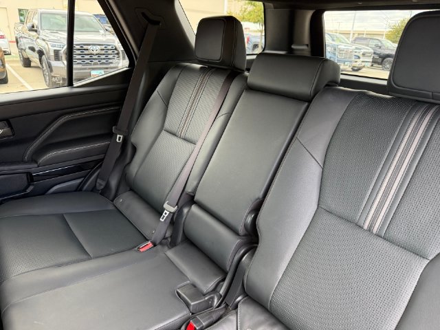 Used 2025 Toyota 4Runner Limited w/ Tow Technology Package AWD/4WD image 27