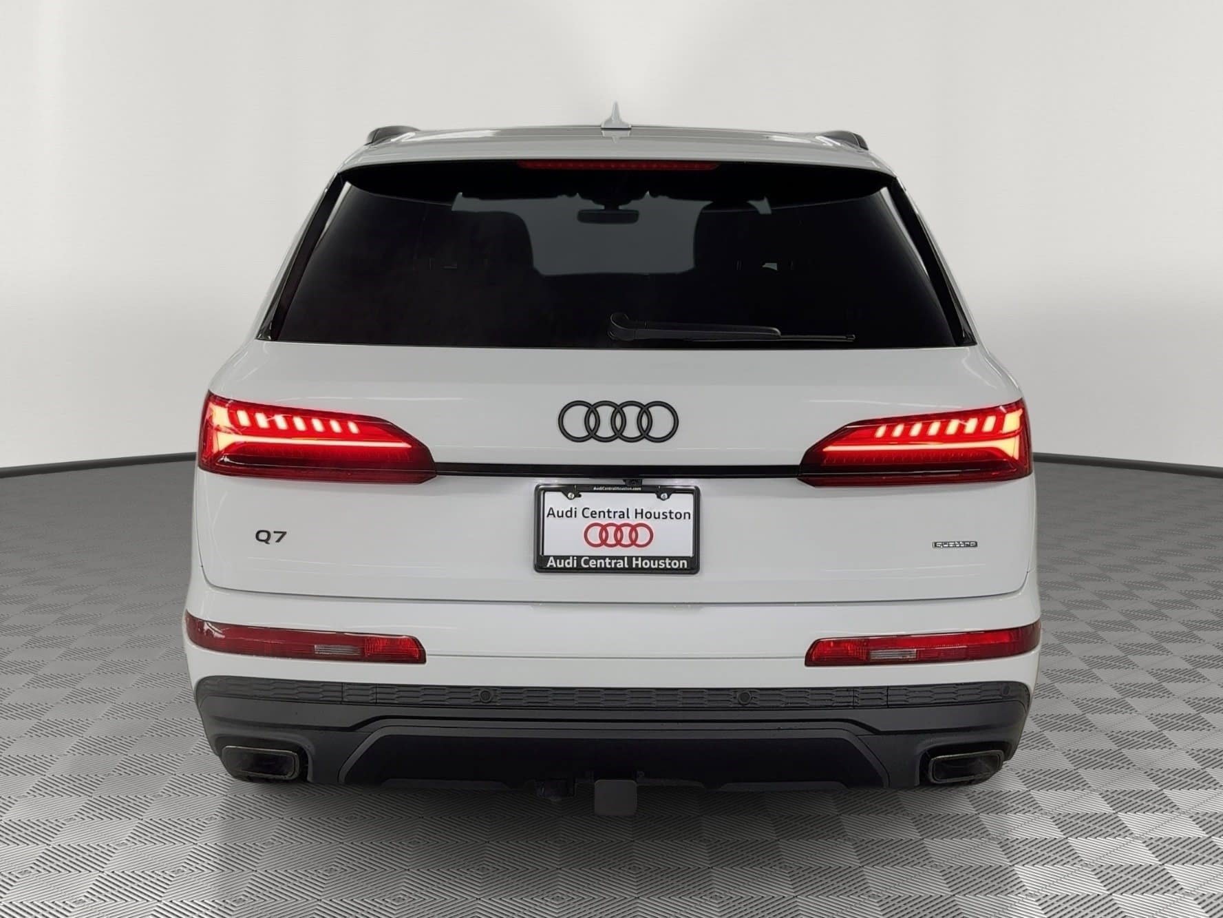 New 2026 Audi Q7 3.0T Premium Plus AWD/4WD image 10