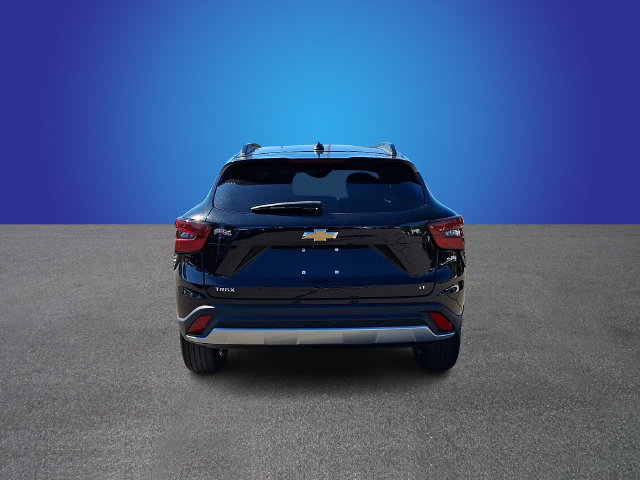 Used 2024 Chevrolet Trax LT FWD image 5