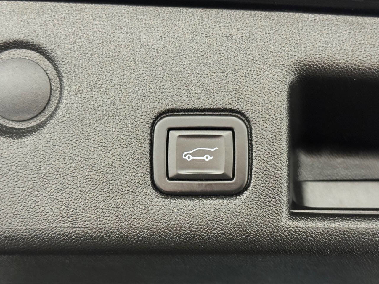 Used 2022 Chevrolet Equinox LT image 17