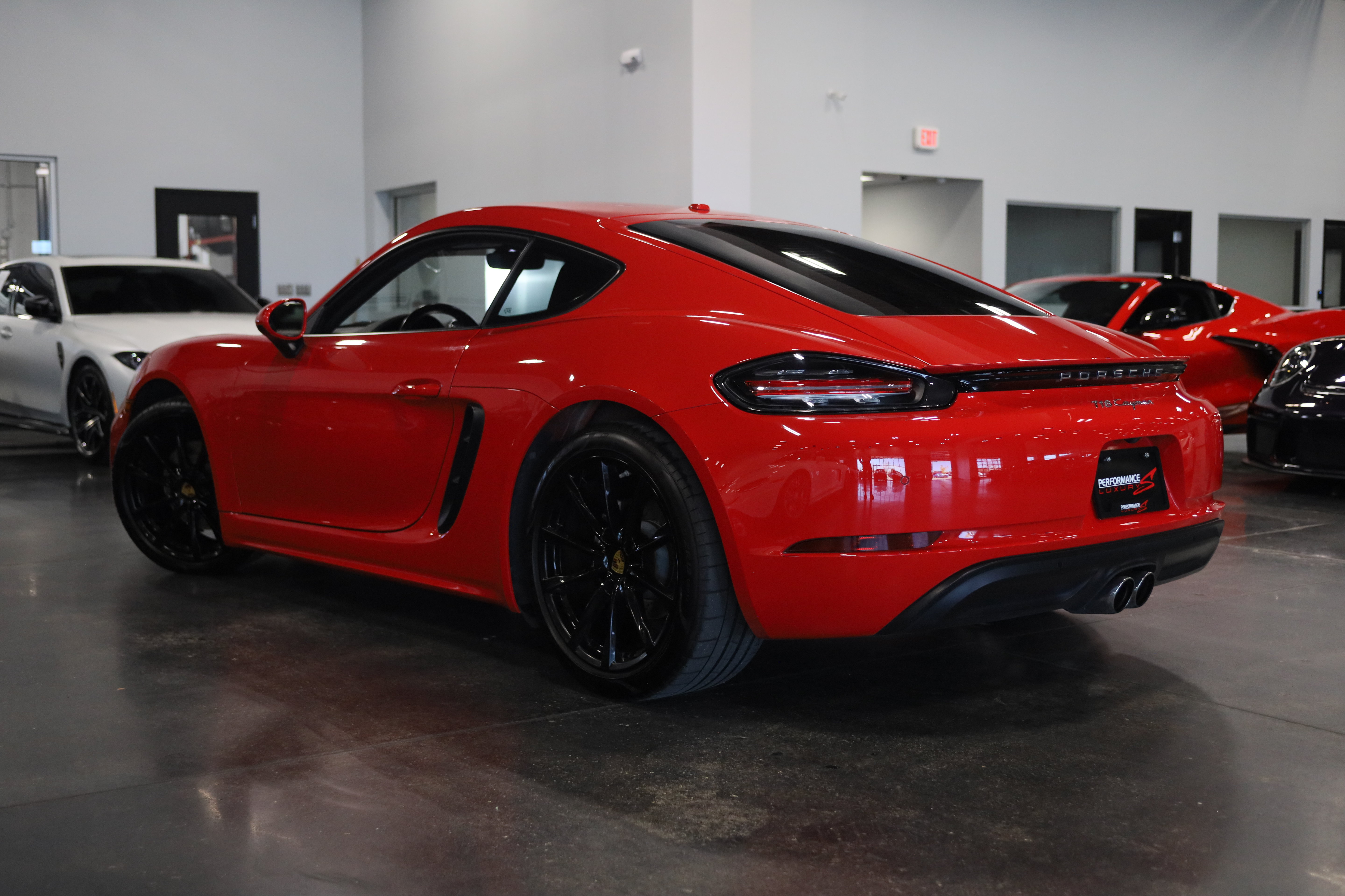 Used 2018 Porsche 718 Cayman RWD image 4