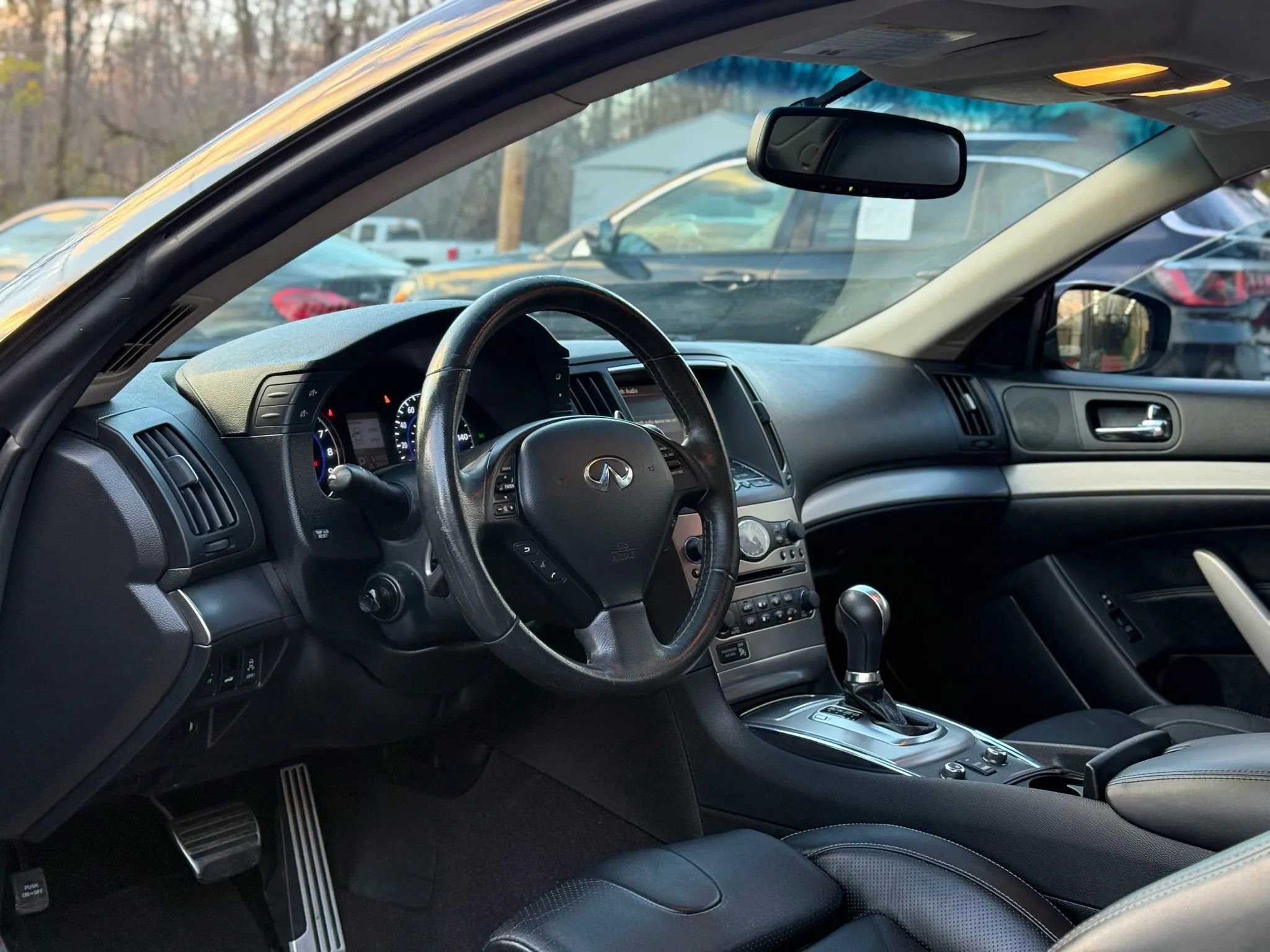 Used 2012 INFINITI G37 x Coupe w/ Premium Pkg image 9