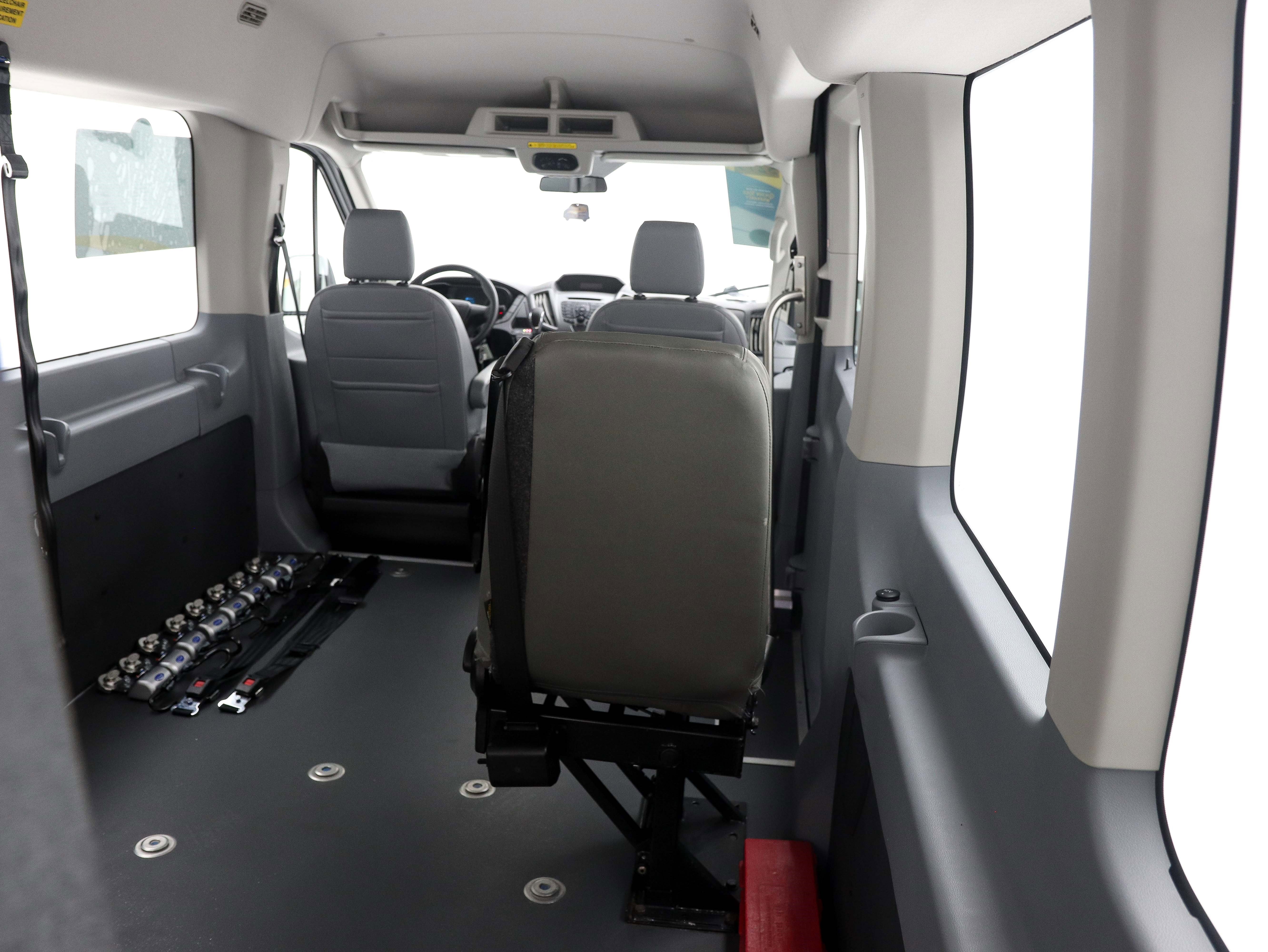 Used 2017 Ford Transit 350 XL image 16